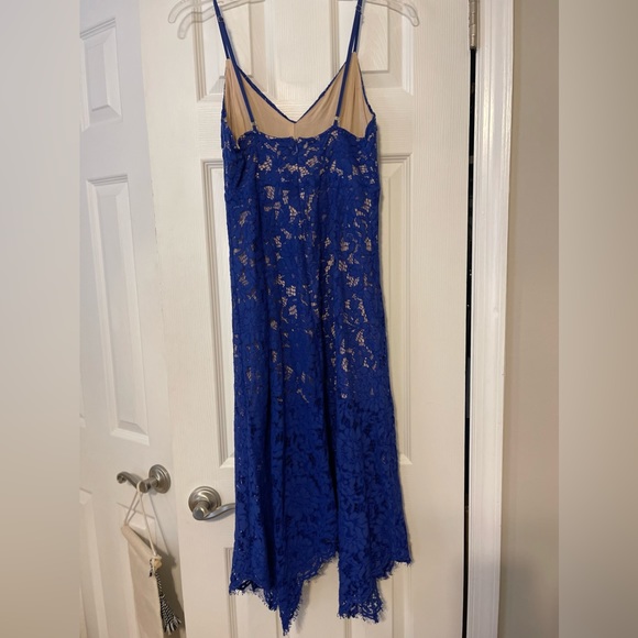 Lulus Royal Blue Lace Midi Dress Size S excellent condition, worn once - Picture 8 of 8